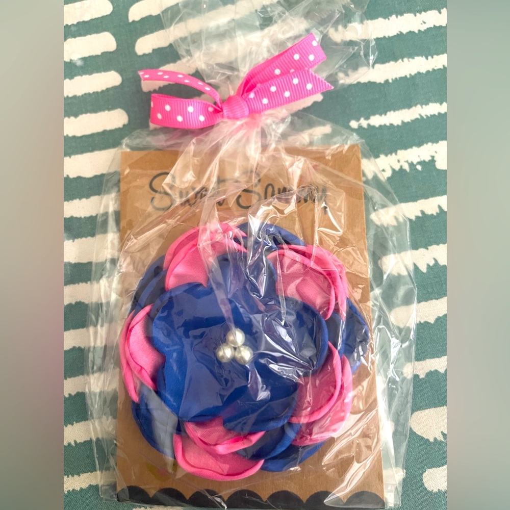 Pearl Pink & Blue Large Brooch Flower Shaped Pin